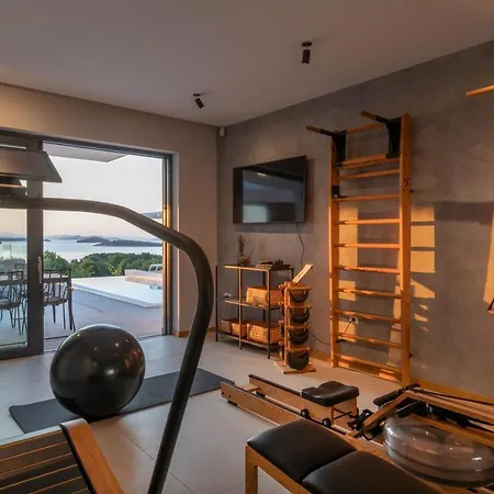 Konstanca Villa Jezera