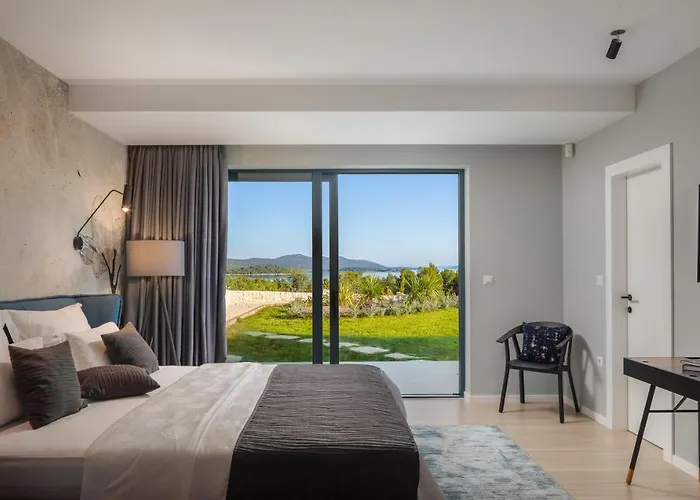 וילה Konstanca יזרה