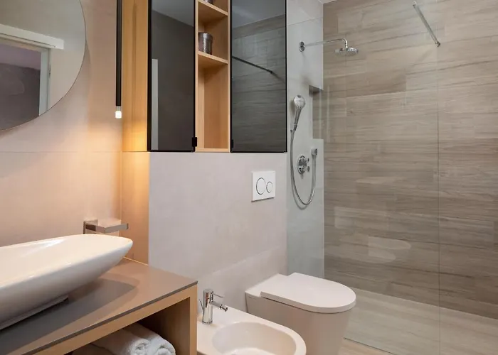 Konstanca * イェゼラ